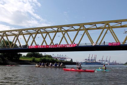 Unterstützung auf der Kattwykbrücke